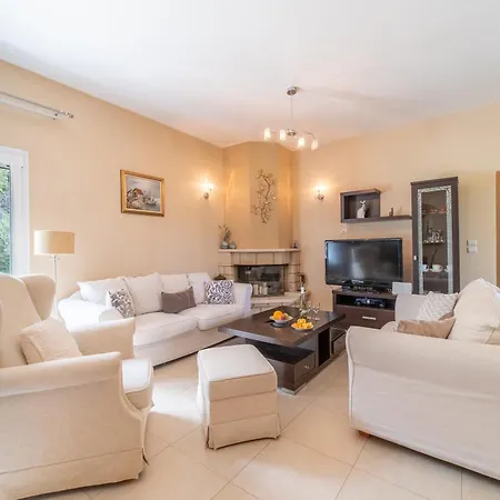 Сasa de vacaciones With Private Balcony